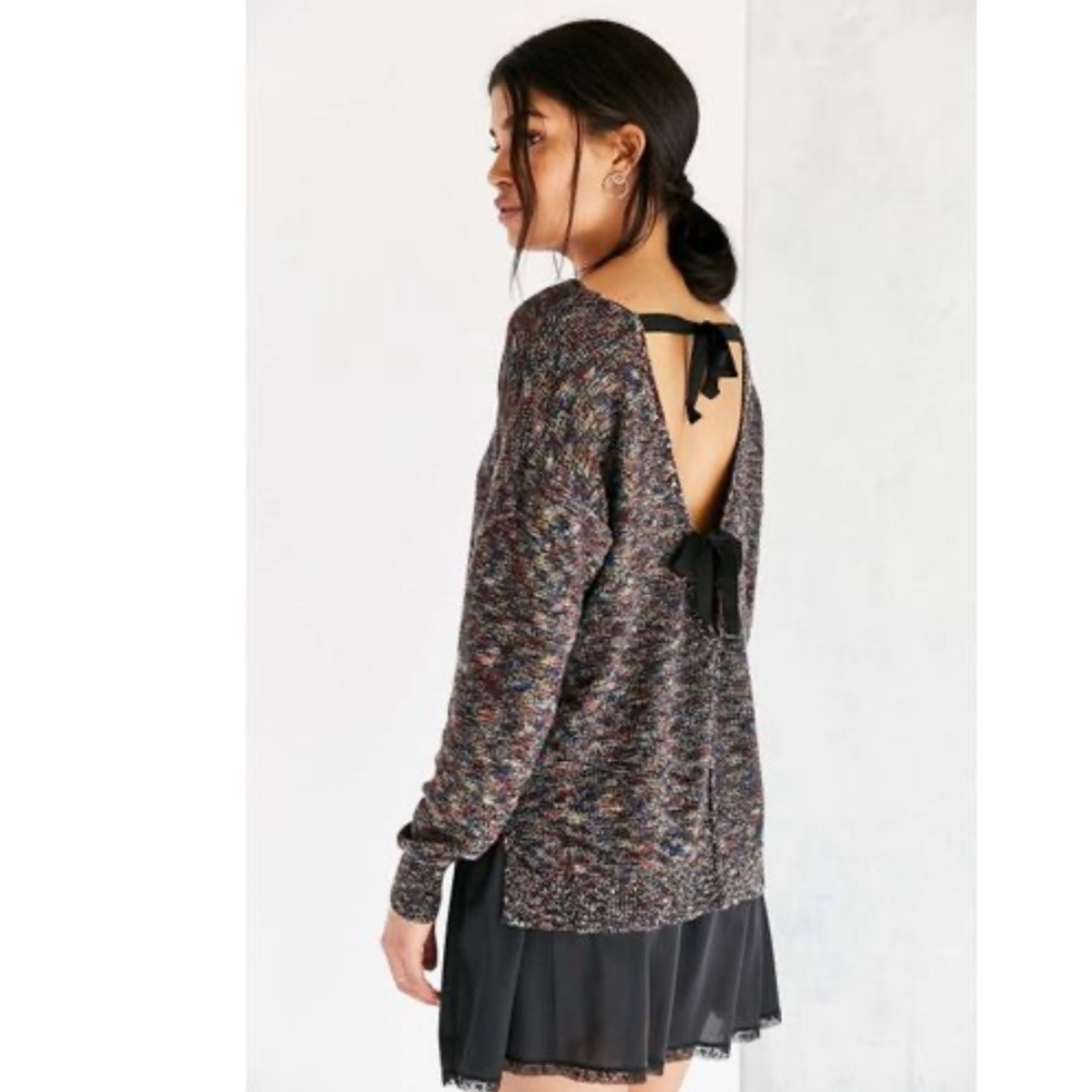 Kimchi Blue Double Tie-back pullover sweater
